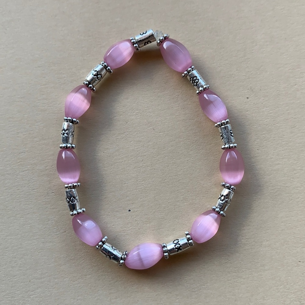 21309 ⭐️Pink and silver stretch bracelet⭐️